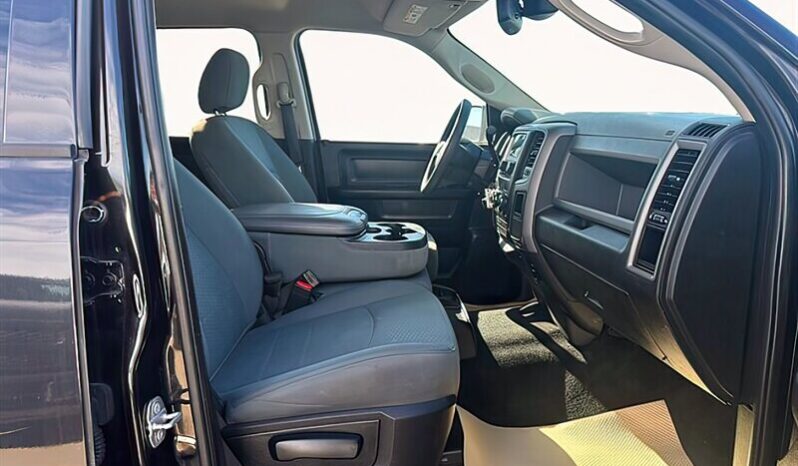 
								2018 RAM 1500 ST 4×4 full									