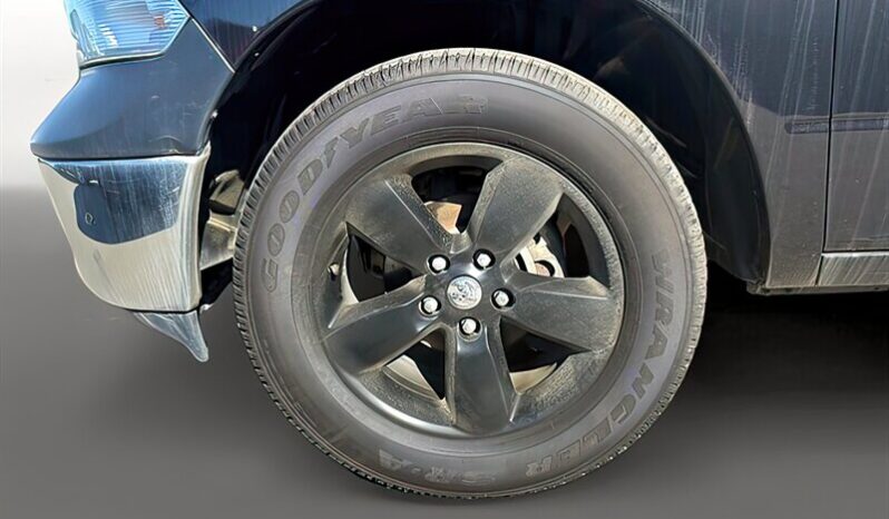 
								2018 RAM 1500 ST 4×4 full									