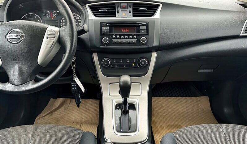 
								2015 Nissan Sentra SV full									