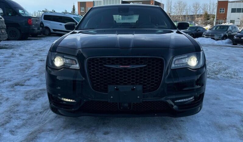 
								2023 Chrysler 300 Series S AWD full									