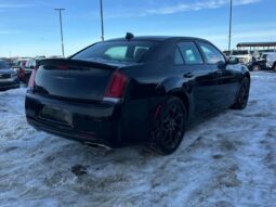 
										2023 Chrysler 300 Series S AWD full									