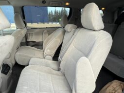 
										2019 Toyota Sienna LE 8-Passenger full									