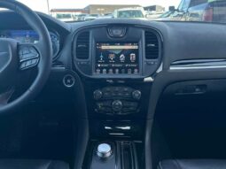 
										2023 Chrysler 300 Series S AWD full									