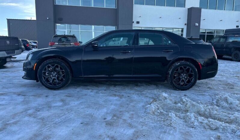 
								2023 Chrysler 300 Series S AWD full									