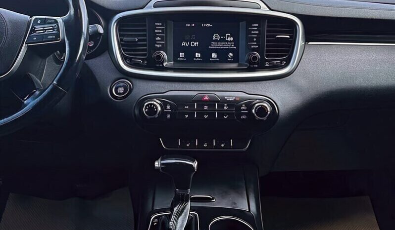 
								2019 Kia Sorento LX AWD full									