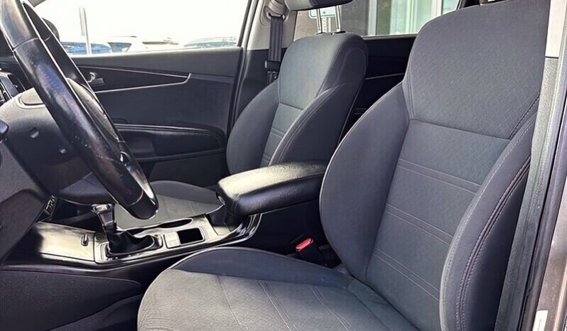 
								2019 Kia Sorento LX AWD full									