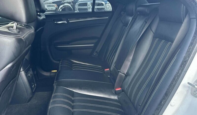 
								2021 Chrysler 300 Series S AWD full									