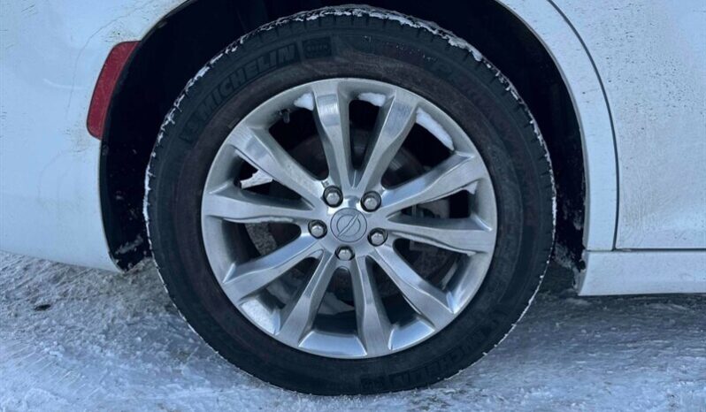 
								2021 Chrysler 300 Series S AWD full									